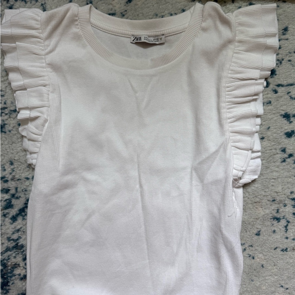 Zara White Short Sleeve Tee with Ruffle Detail